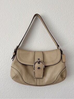 Vintage COACH Over-Sized Beige Leather Shoulder Bag with Buckle Detail